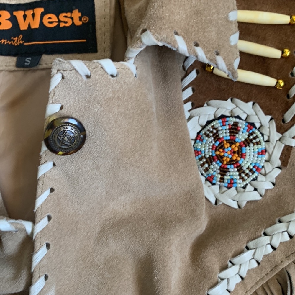 Leather Fringe, Native American Beaded Jacket - Picture 5 of 15